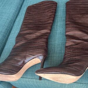 SCHUTZ Dark Brown Croc-Embossed Heeled Boots
